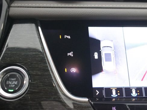 Used 2020 Cadillac XT6 Premium Luxury image 27