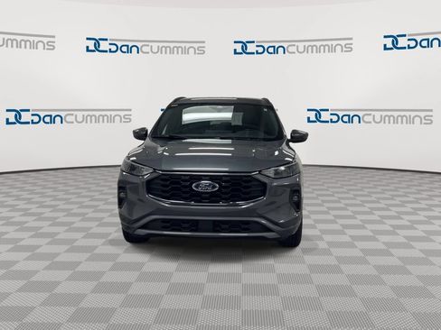 Used 2023 Ford Escape ST-Line Select w/ Tech Pack #1 AWD/4WD image 3
