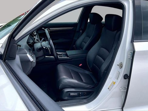 Used 2020 Honda Accord Sport image 8