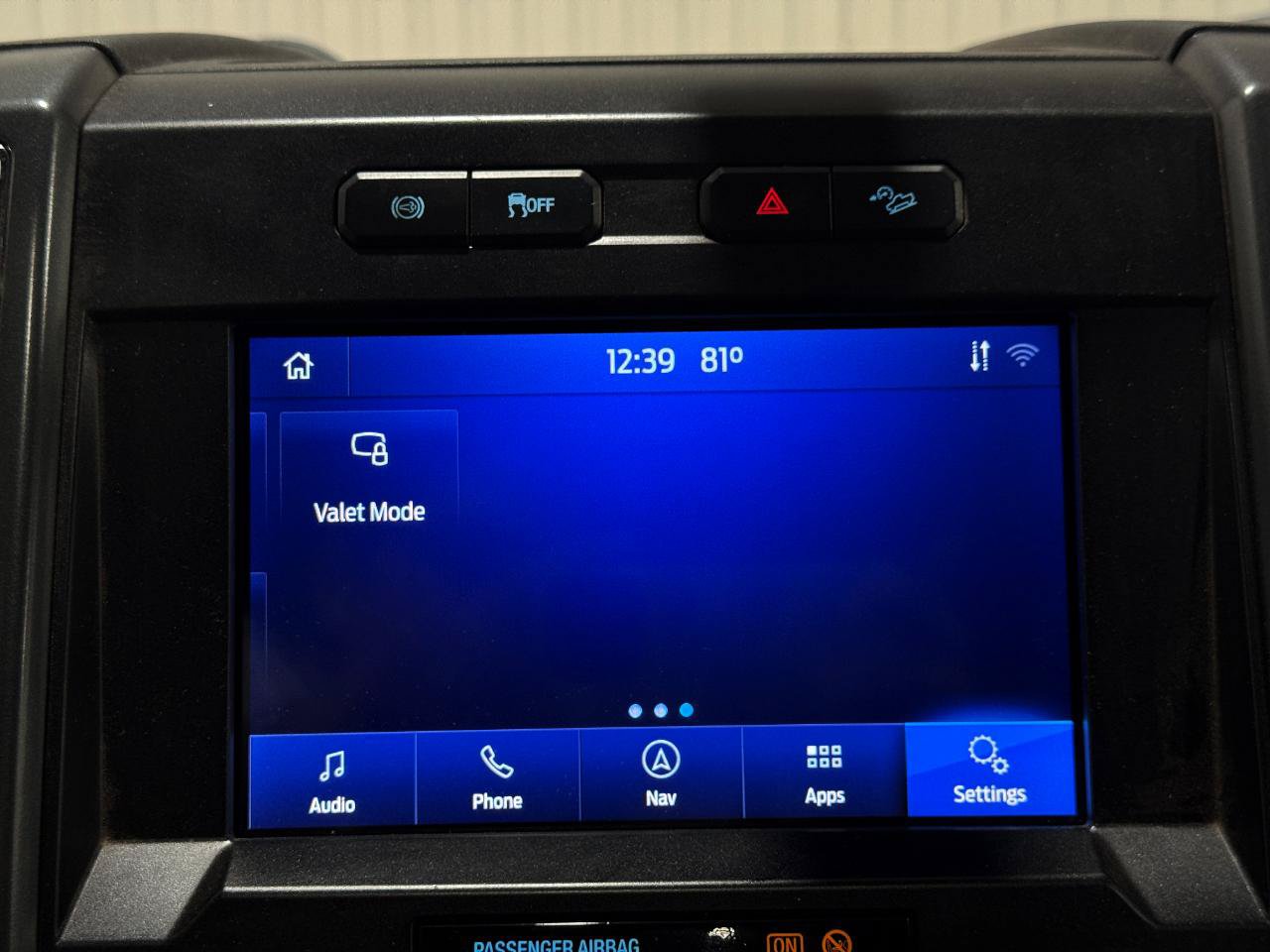 Used 2021 Ford F350 XLT w/ XLT Premium Package AWD/4WD image 16