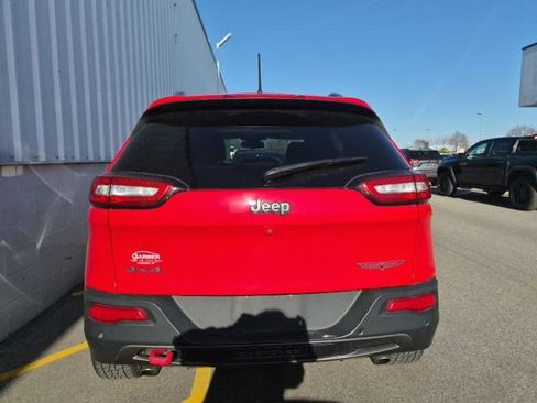 Used 2017 Jeep Cherokee Trailhawk w/ Comfort & Convenience Group AWD/4WD image 6