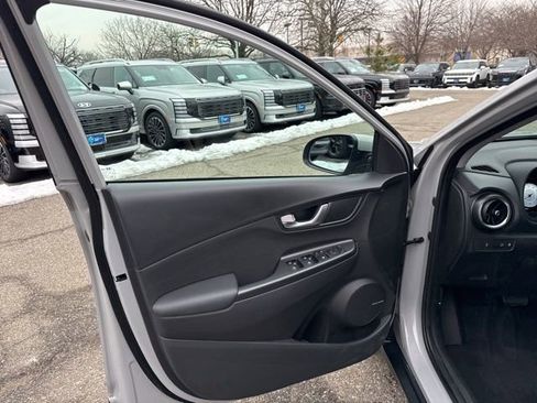 Certified 2023 Hyundai Kona Limited image 39