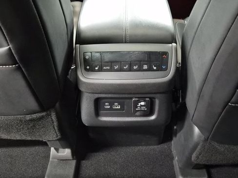 Used 2022 Nissan Pathfinder Platinum w/ Cargo Package image 14