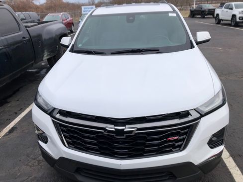Certified 2023 Chevrolet Traverse RS image 2