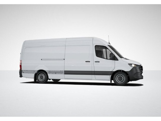 Used 2025 Mercedes-Benz Sprinter 2500 image 14