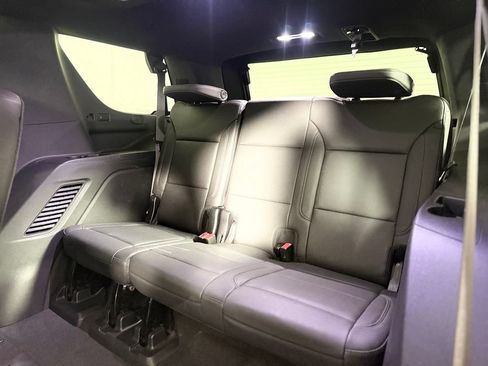 Used 2022 Chevrolet Tahoe LT w/ Luxury Package AWD/4WD image 25