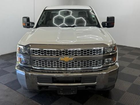 Used 2019 Chevrolet Silverado 2500 W/T AWD/4WD image 4