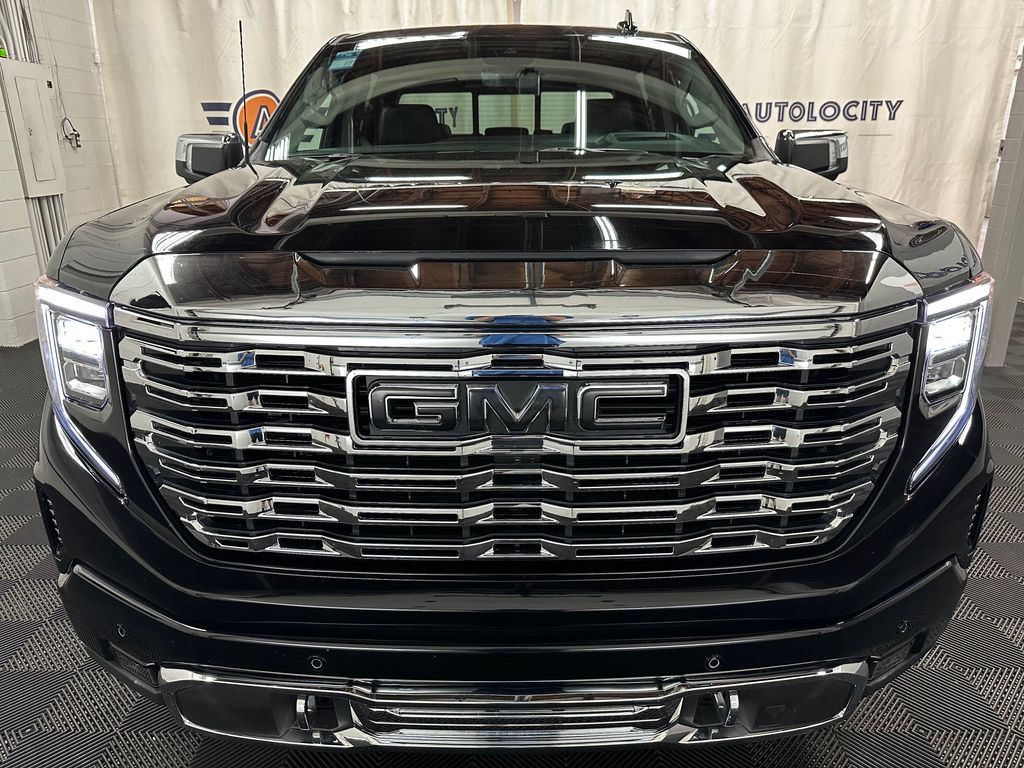 Used 2026 GMC Sierra 1500 Denali w/ Technology Package AWD/4WD image 3