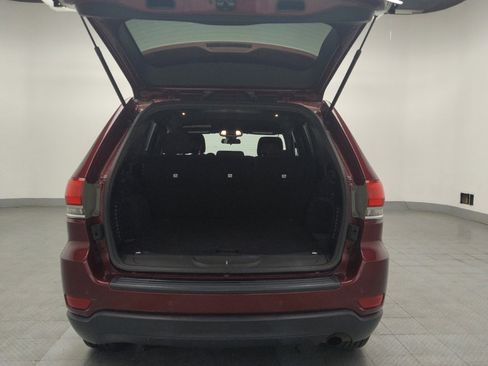 Used 2018 Jeep Grand Cherokee Laredo image 29