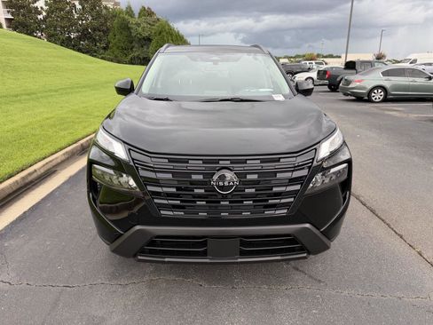 New 2026 Nissan Rogue Dark Armor FWD image 8