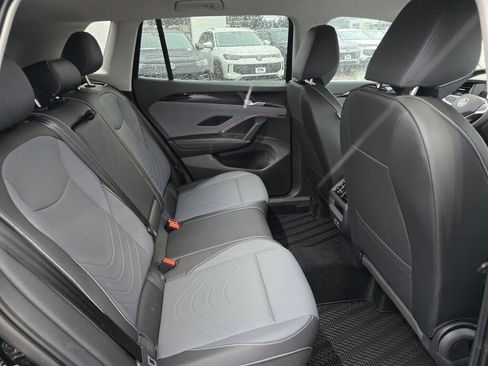 New 2026 Volkswagen Tiguan SE AWD/4WD image 29