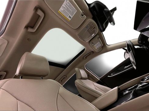 Used 2022 Lincoln Nautilus Reserve image 22