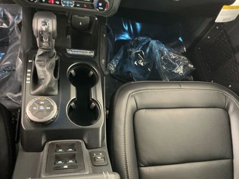 New 2025 Ford Bronco Outer Banks AWD/4WD image 21