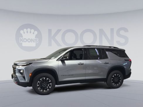 New 2026 Chevrolet Traverse Z71 w/ Enhanced Driving Package image 7