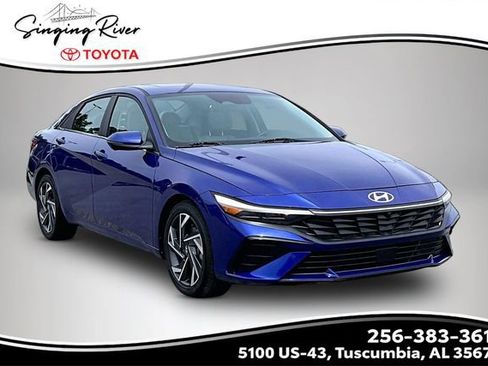Used 2024 Hyundai Elantra Limited FWD image 1