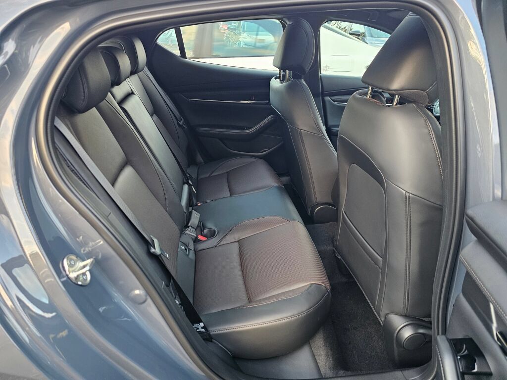 New 2026 MAZDA MAZDA3 2.5 S Hatchback w/ Premium Pkg FWD image 28