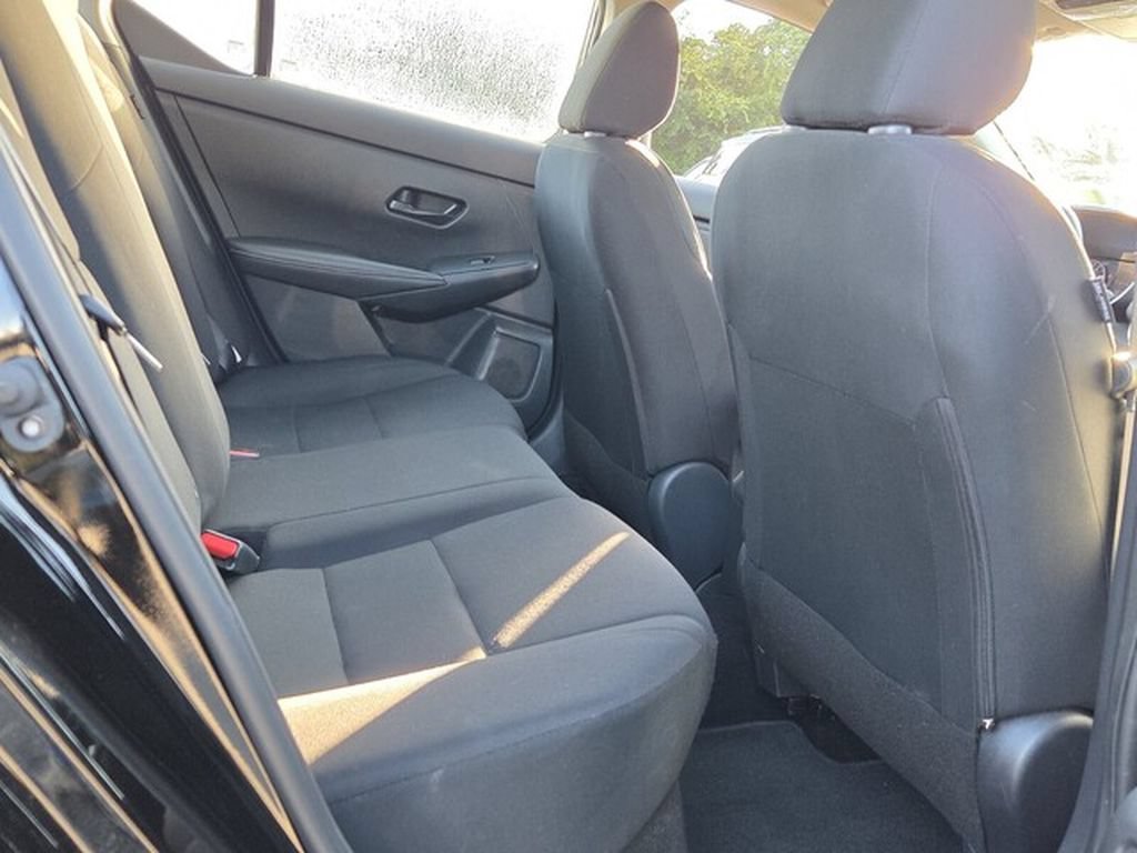 Used 2025 Nissan Sentra S FWD image 16