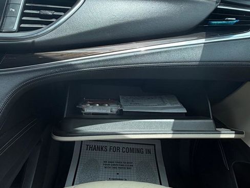 Used 2020 Buick Enclave Essence FWD image 28