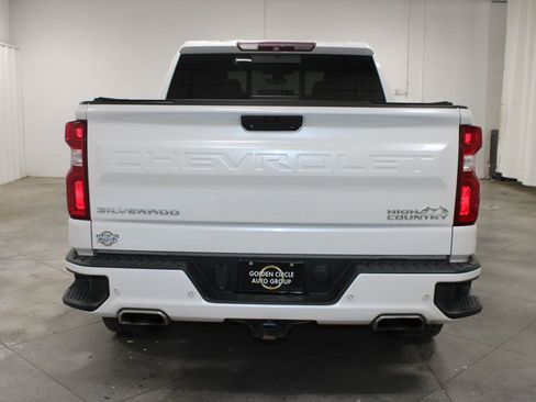 Used 2019 Chevrolet Silverado 1500 High Country w/ Technology Package image 8