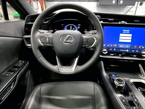 Used 2023 Lexus RZ 450e Premium w/ Technology Package image 5