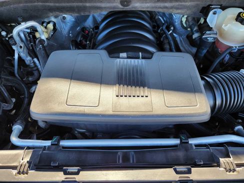 Used 2021 Chevrolet Tahoe LT image 16