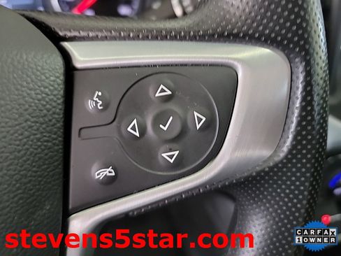 Used 2023 GMC Acadia SLE image 18