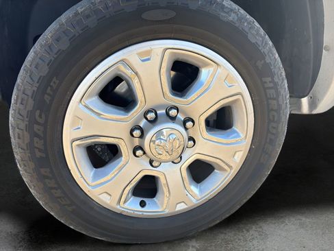 Used 2014 RAM 3500 Laramie AWD/4WD image 11