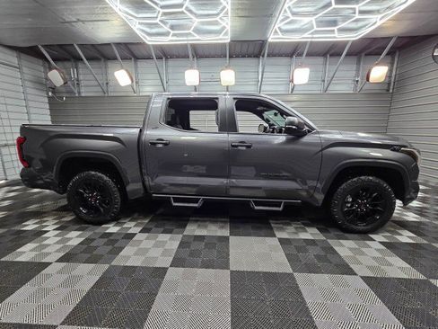 Used 2025 Toyota Tundra SR5 w/ SR5 Convenience Package AWD/4WD image 9