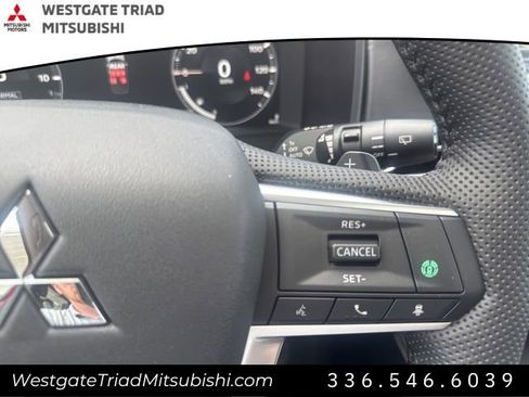 New 2025 Mitsubishi Outlander SEL image 22