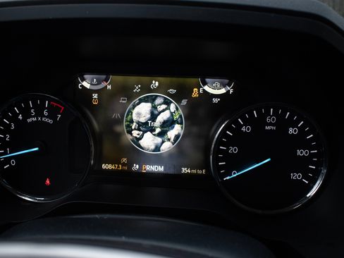 Used 2024 Ford Expedition XLT image 36