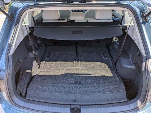 Used 2019 Volkswagen Tiguan SE w/ Panoramic Sunroof Package FWD image 6