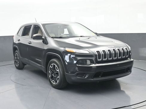Used 2016 Jeep Cherokee Sport AWD/4WD image 9