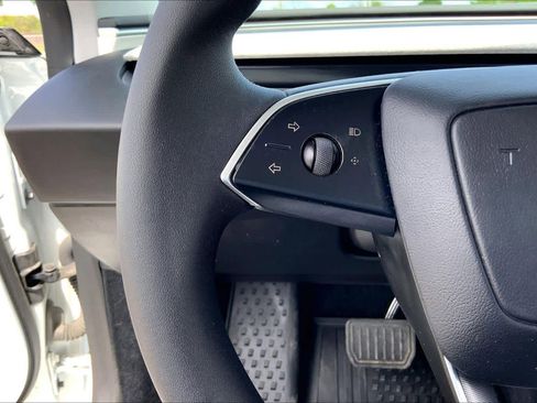 Used 2025 Tesla Model 3 Long Range image 23