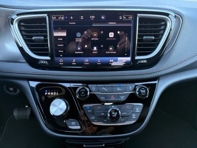 New 2027 Chrysler Pacifica Select FWD image 29