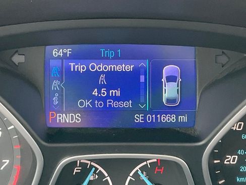 Used 2014 Ford Focus SE w/ Equipment Group 201A image 3