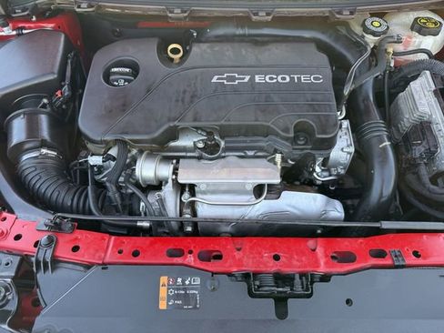 Used 2017 Chevrolet Cruze Premier image 34