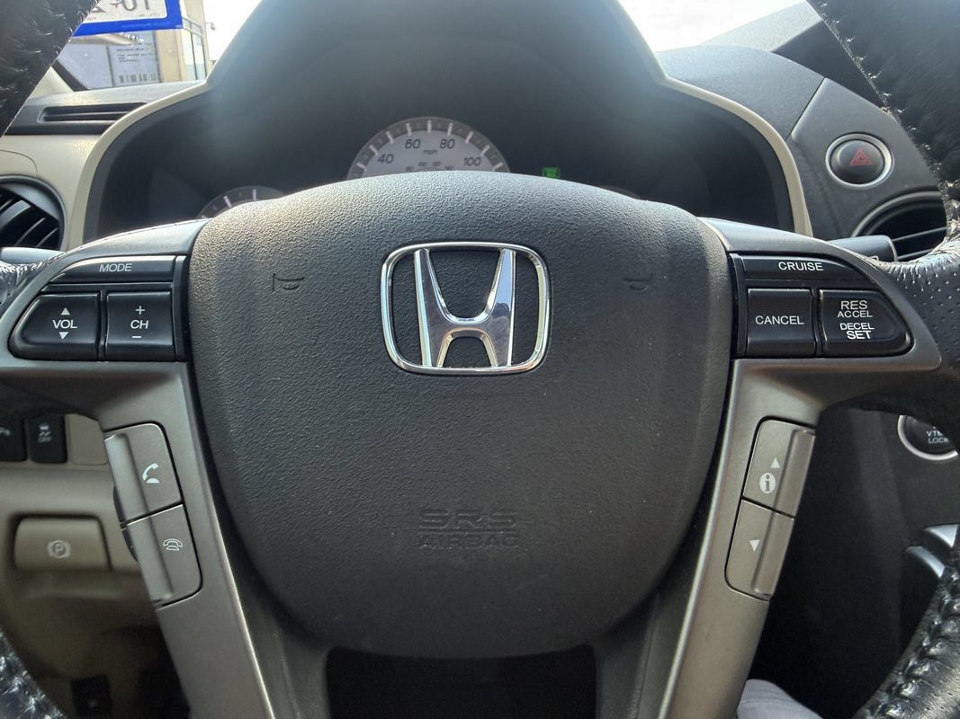 Used 2015 Honda Pilot Touring image 7
