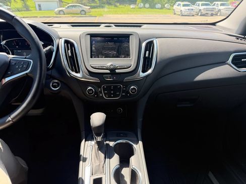Used 2024 Chevrolet Equinox LT w/ LPO, Floor Liner Package AWD/4WD image 27
