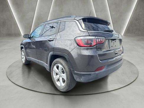 Used 2020 Jeep Compass Latitude w/ Advanced Safety Group FWD image 5