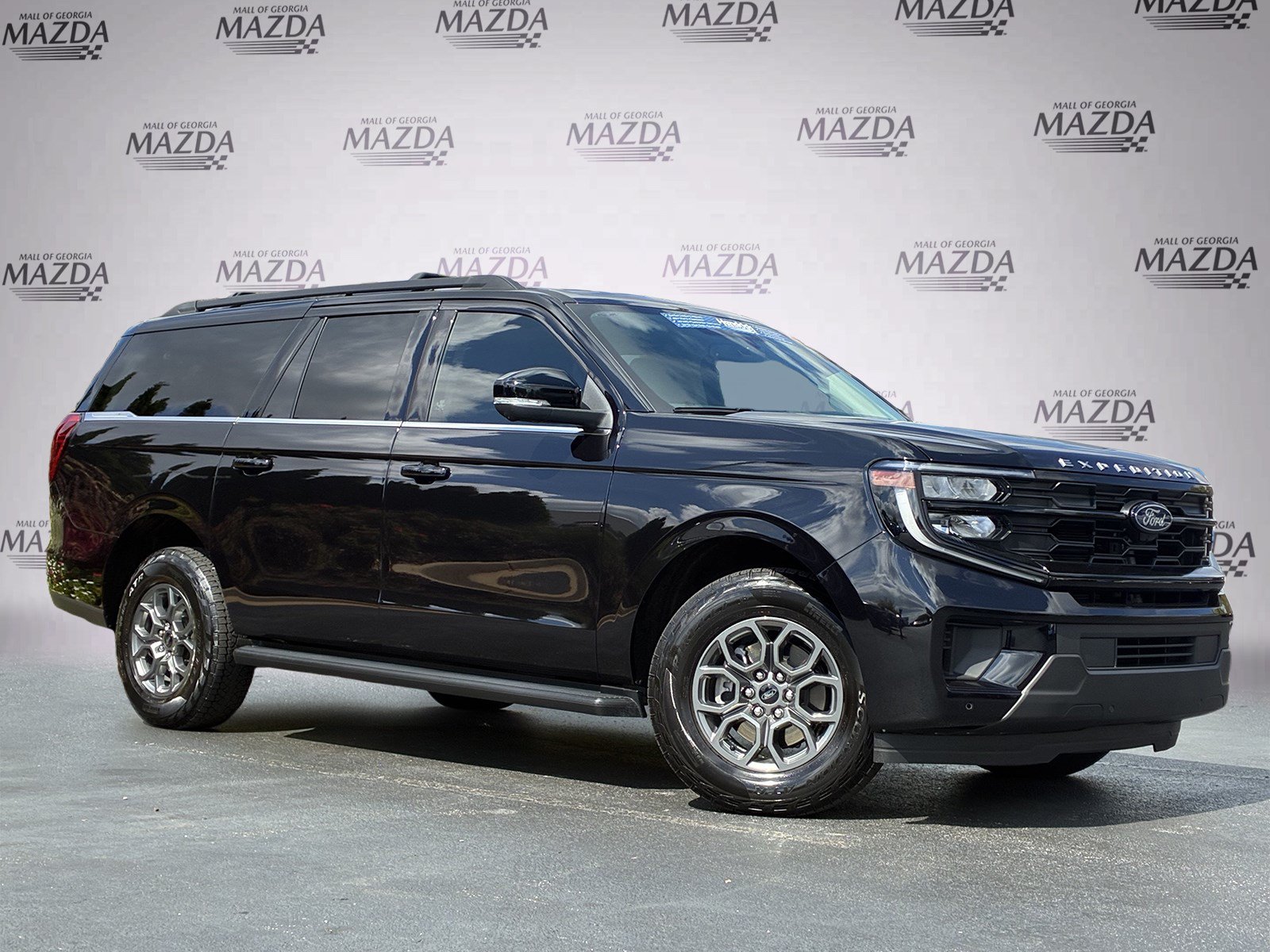 Used 2026 Ford Expedition Max Active AWD/4WD image 2
