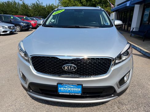 Used 2017 Kia Sorento EX AWD/4WD image 11