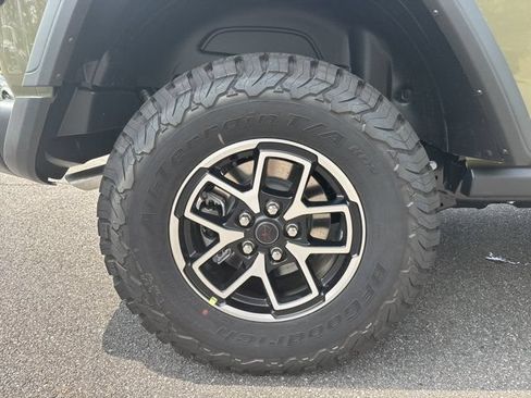 New 2026 Jeep Wrangler Unlimited Rubicon AWD/4WD image 17