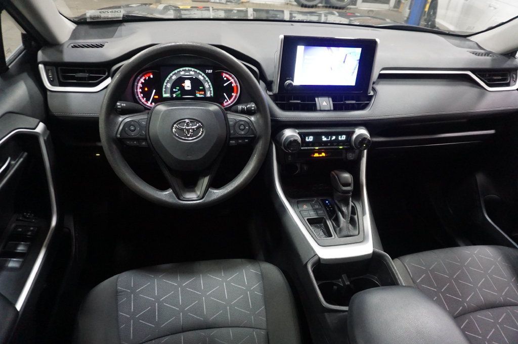 Used 2023 Toyota RAV4 XLE FWD image 6