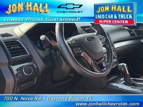 Used 2018 Ford Explorer XLT w/ Equipment Group 202A image 22