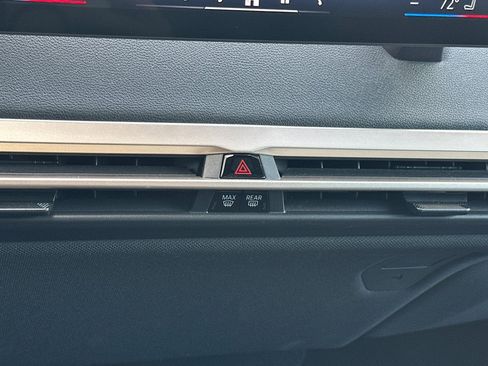 Certified 2024 BMW iX xDrive50 w/ Premium Package AWD/4WD image 27