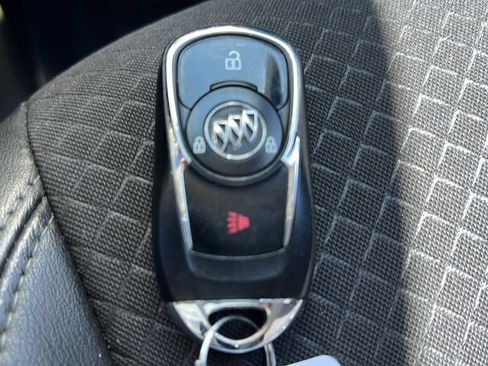 Used 2020 Buick Encore Preferred FWD image 23