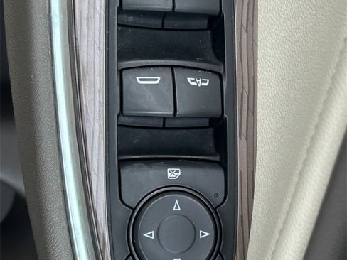 Used 2024 Chevrolet Malibu LT image 23