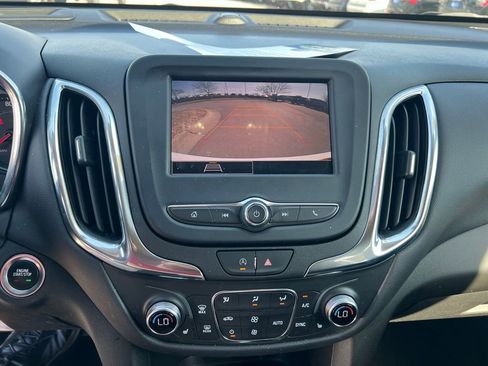 Used 2022 Chevrolet Equinox LT AWD/4WD image 36