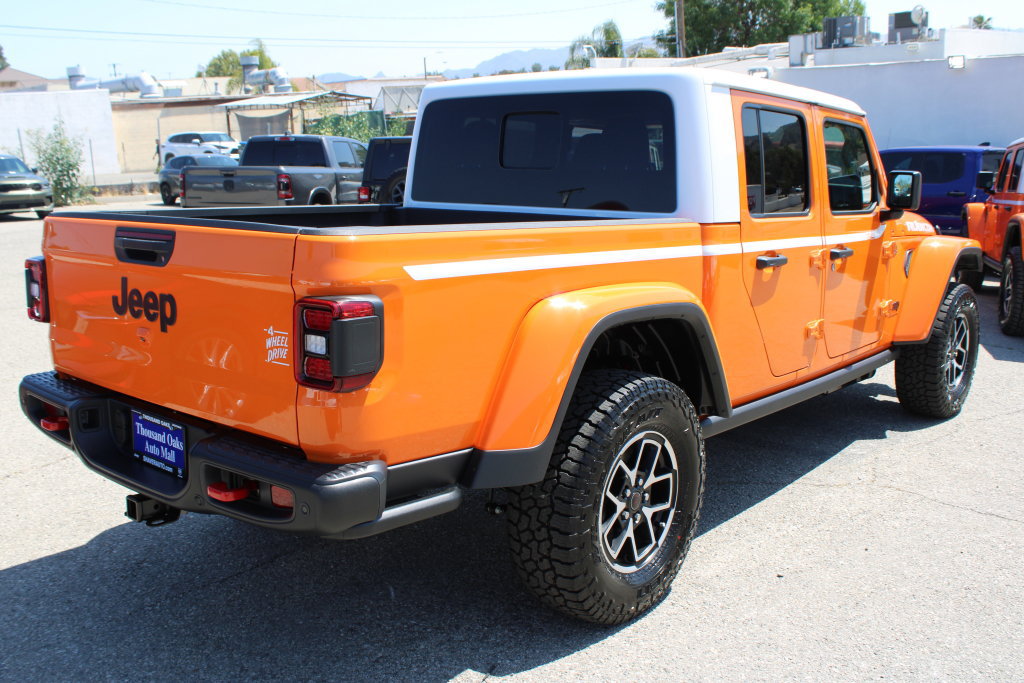 New 2026 Jeep Gladiator Rubicon w/ Capability Package AWD/4WD image 4