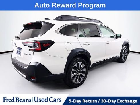 Used 2023 Subaru Outback Limited AWD/4WD image 10